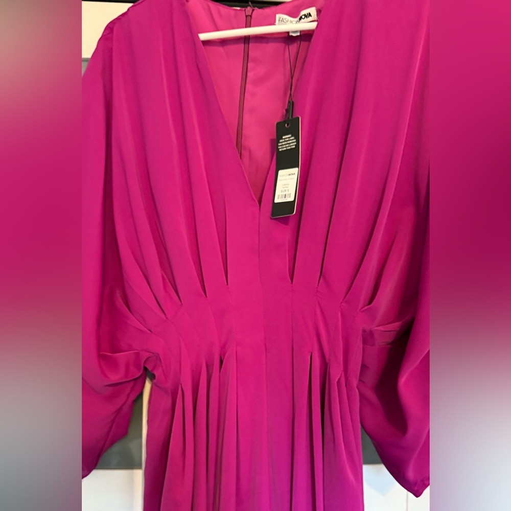 Beautiful Magenta Wide Leg Jumpsuit - Picture 7 of 16